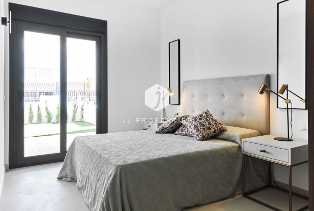 Tweedehands - Chalet -
Torrevieja - Costa Blanca