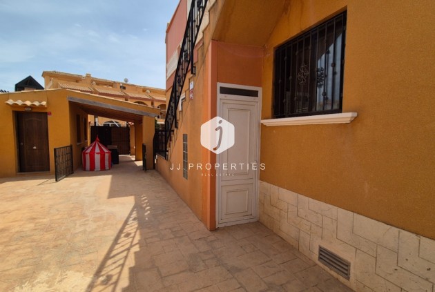 Resale - Villa -
Torrevieja - Costa Blanca