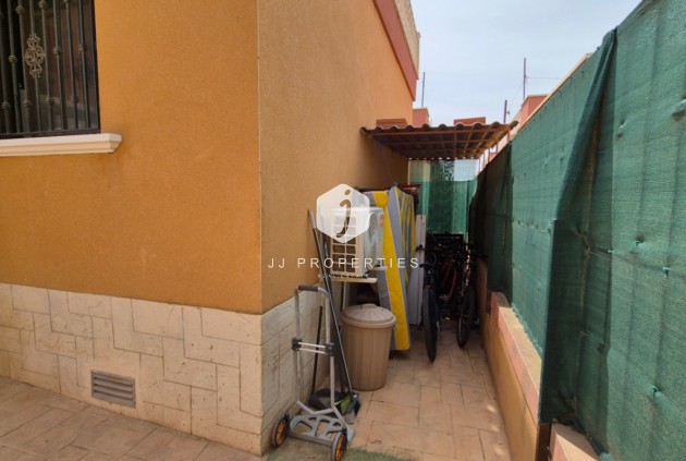 Resale - Villa -
Torrevieja - Costa Blanca