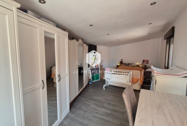 Resale - Villa -
Torrevieja - Costa Blanca