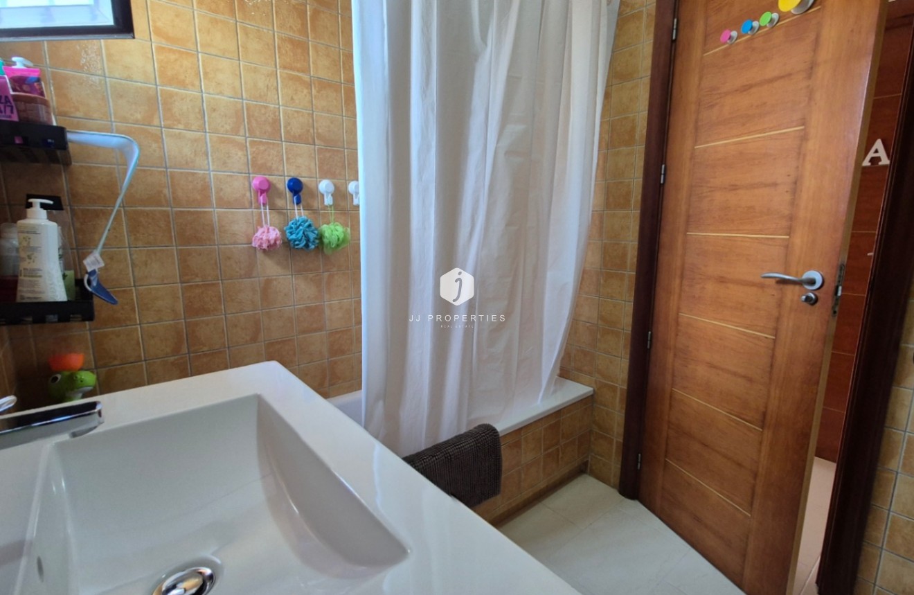 Resale - Villa -
Torrevieja - Costa Blanca