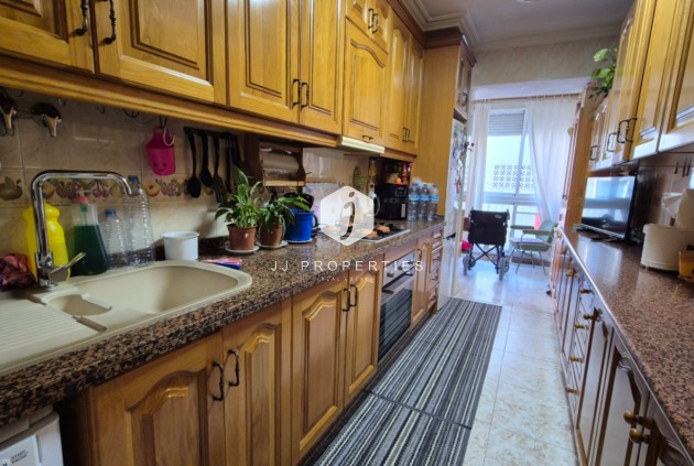 Z drugiej ręki - Mieszkanie w bloku -
Torrevieja - Costa Blanca