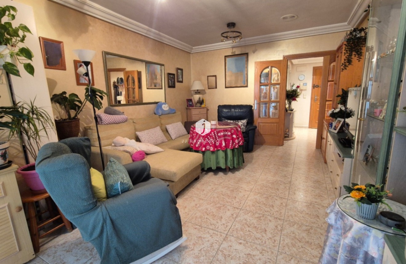 Z drugiej ręki - Mieszkanie w bloku -
Torrevieja - Costa Blanca