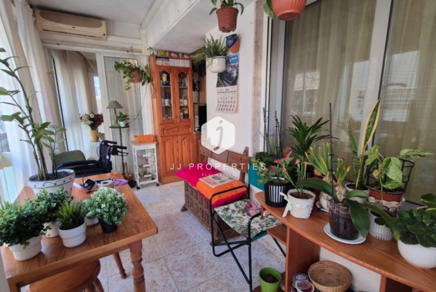 Z drugiej ręki - Mieszkanie w bloku -
Torrevieja - Costa Blanca