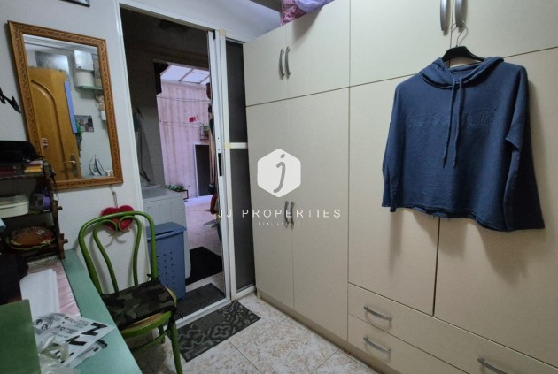 Z drugiej ręki - Mieszkanie w bloku -
Torrevieja - Costa Blanca