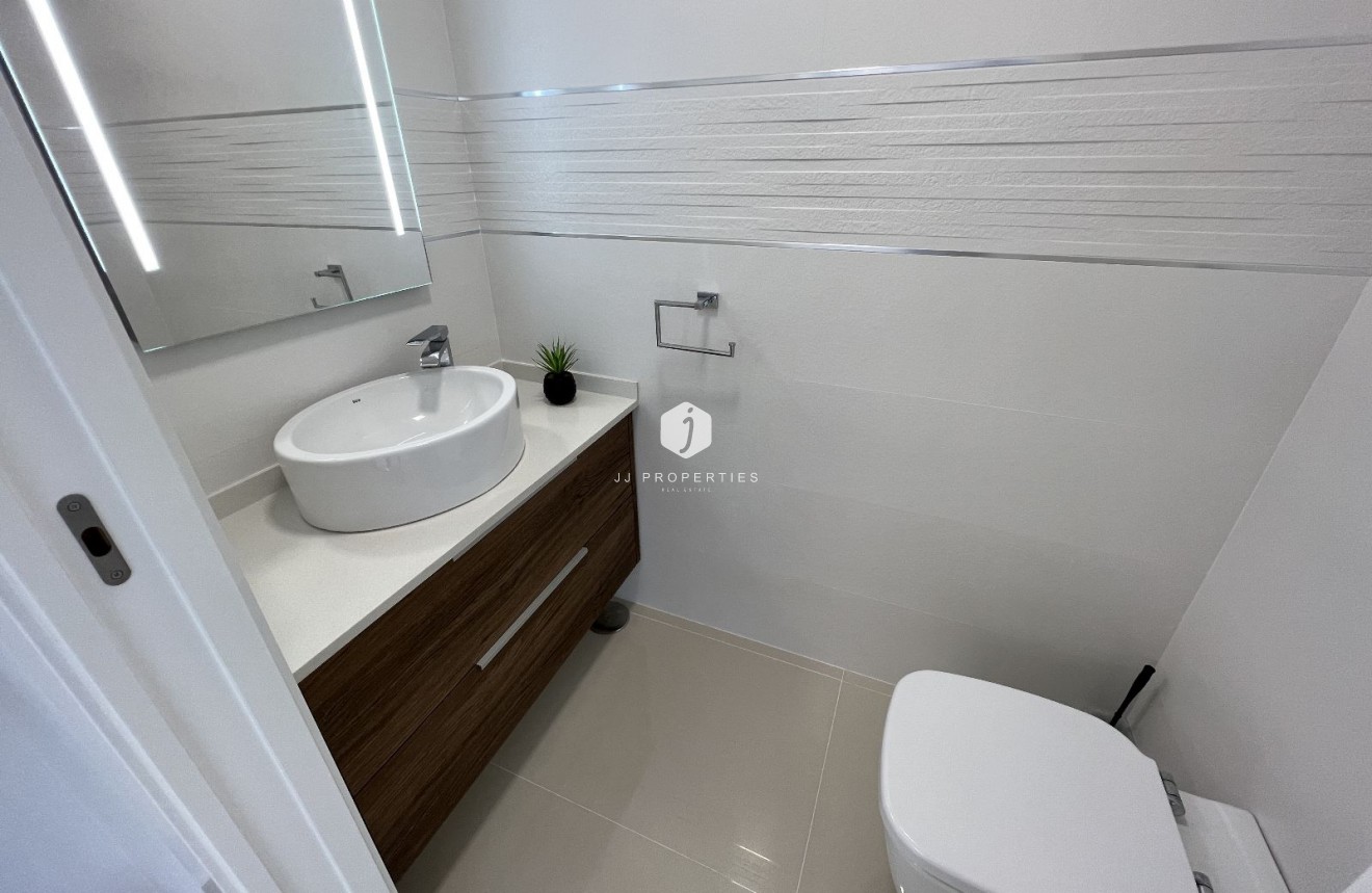 D'occasion - Villa -
San Miguel de Salinas - Inland