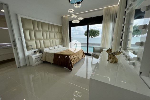 D'occasion - Villa -
San Miguel de Salinas - Inland