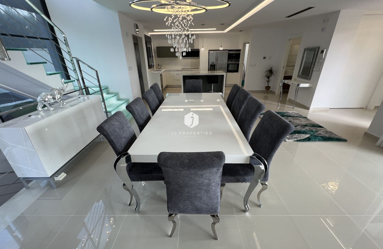 D'occasion - Villa -
San Miguel de Salinas - Inland