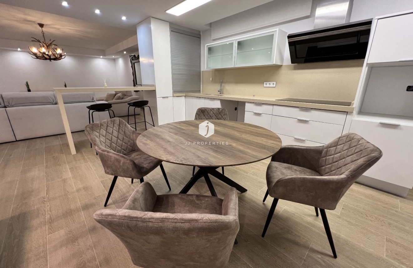 D'occasion - Villa -
San Miguel de Salinas - Inland