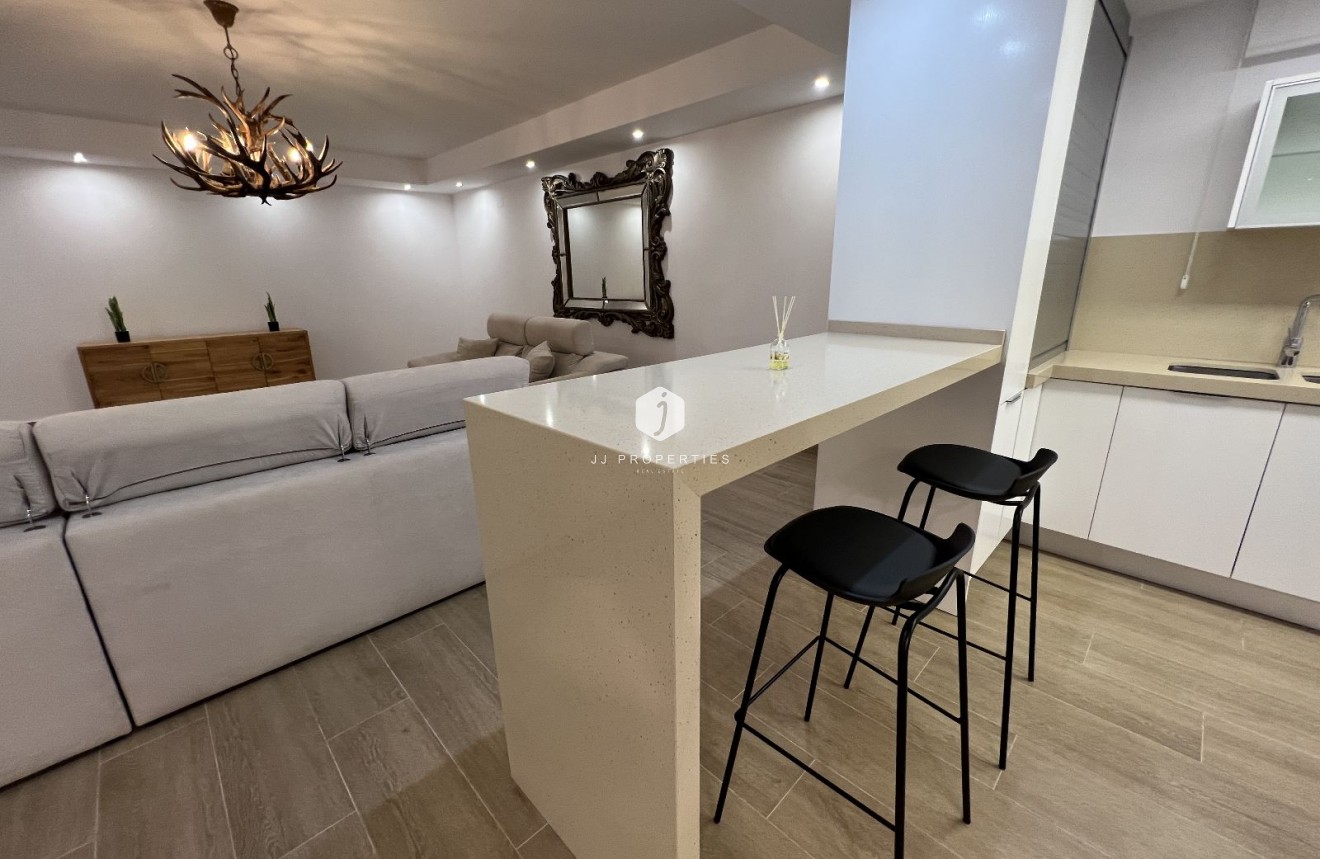 D'occasion - Villa -
San Miguel de Salinas - Inland