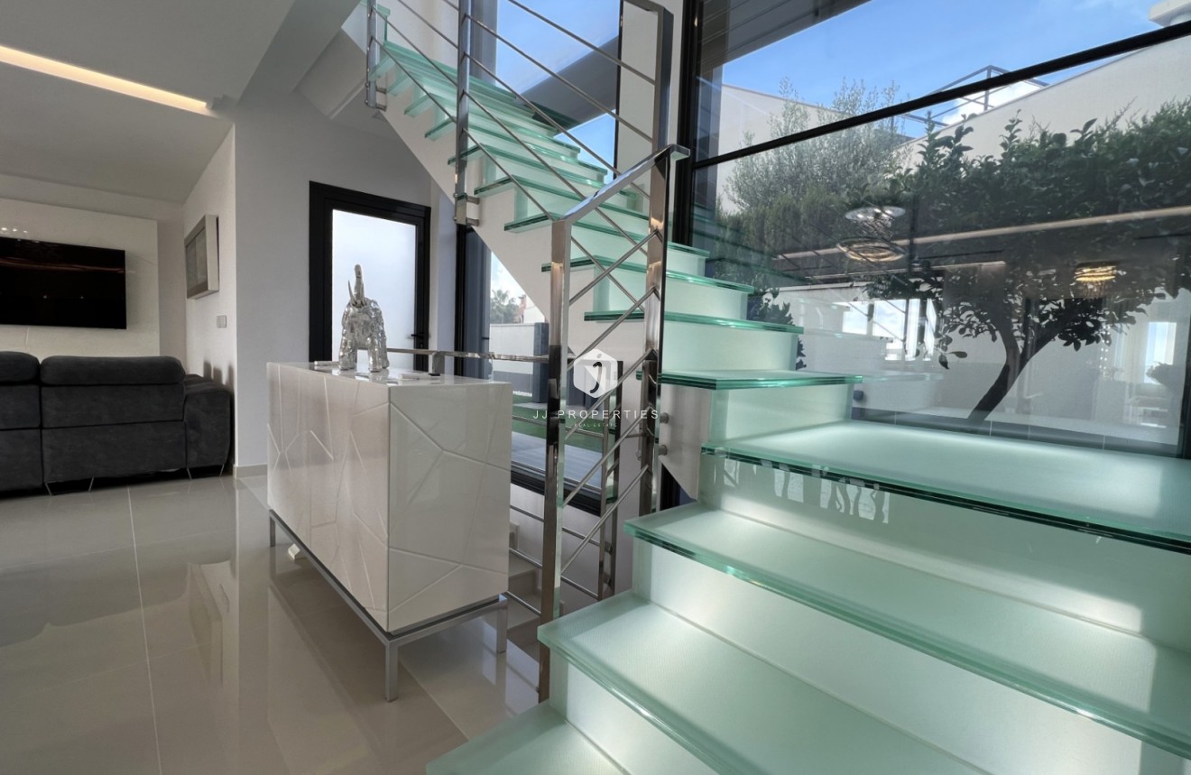 D'occasion - Villa -
San Miguel de Salinas - Inland