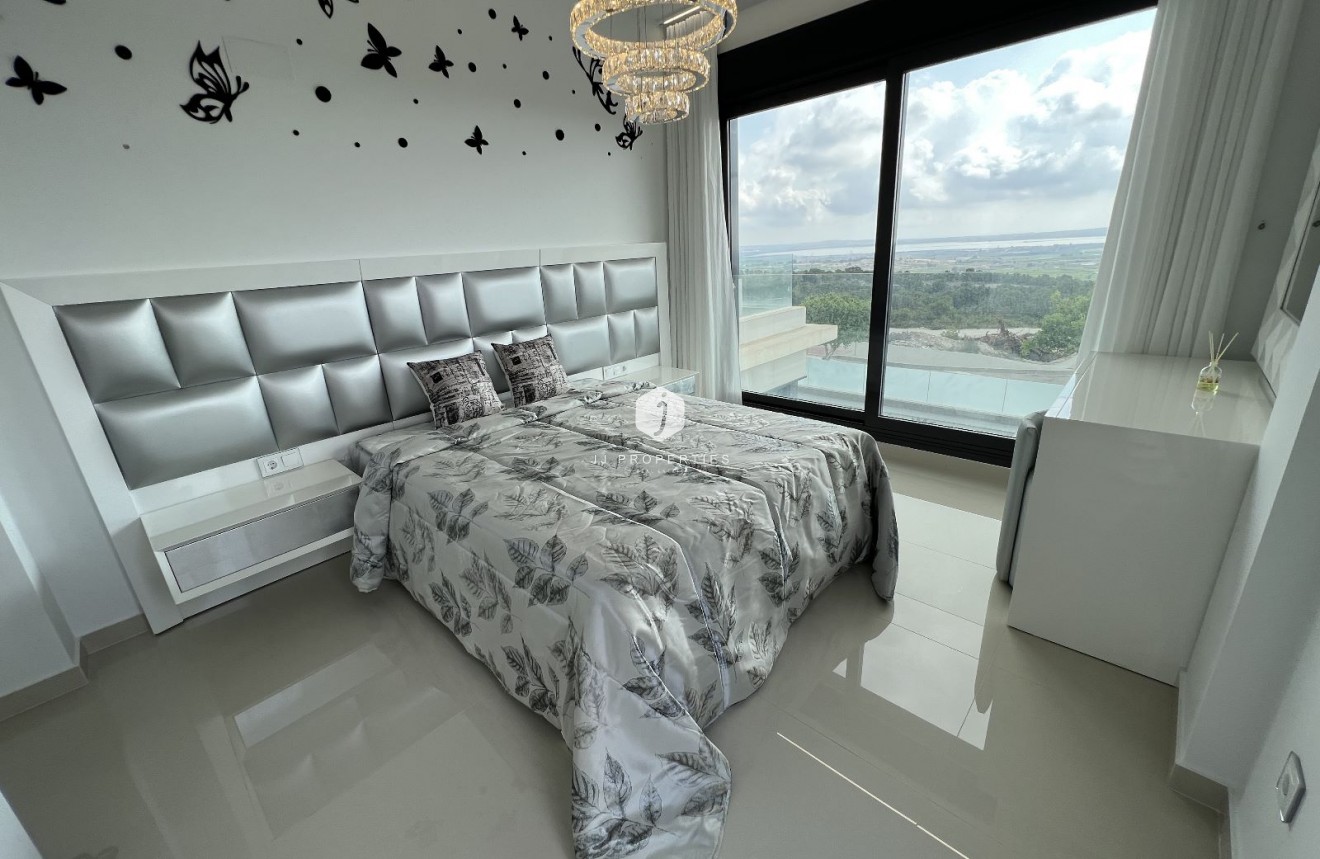 D'occasion - Villa -
San Miguel de Salinas - Inland