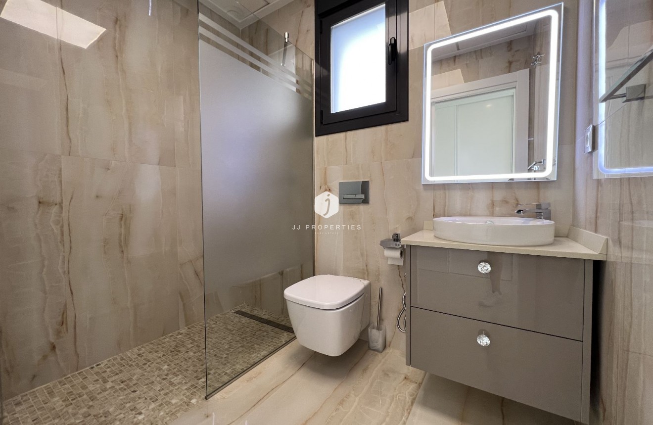 D'occasion - Villa -
San Miguel de Salinas - Inland