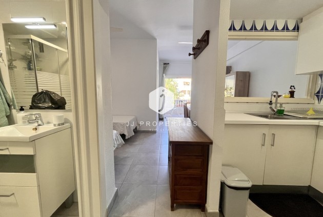 Resale - Apartment / flat -
La Zenia - Costa Blanca