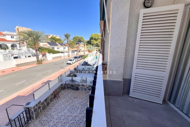 Resale - Apartment / flat -
La Zenia - Costa Blanca