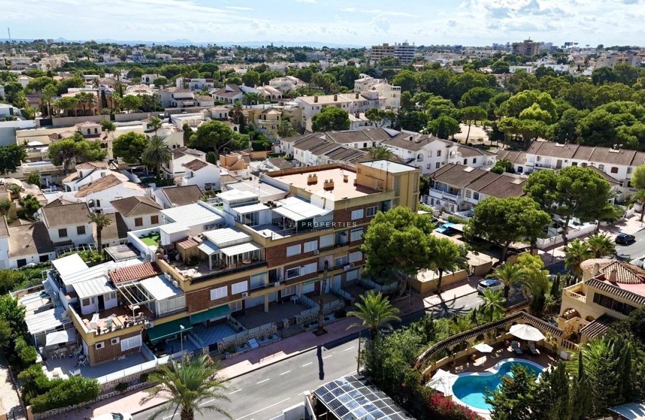 Resale - Apartment / flat -
La Zenia - Costa Blanca