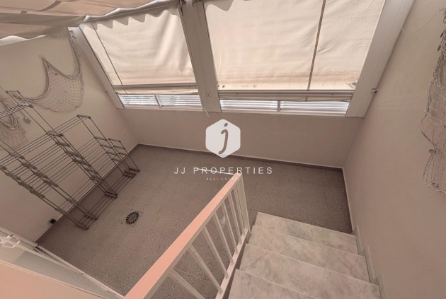 Z drugiej ręki - Mieszkanie w bloku -
Torrevieja - La Mata Pueblo