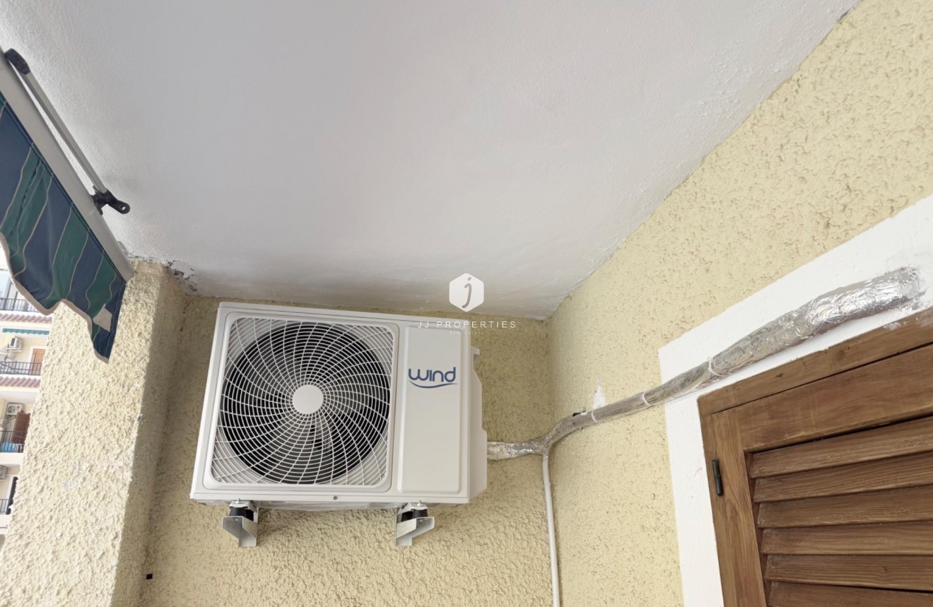 Z drugiej ręki - Mieszkanie w bloku -
Torrevieja - La Mata Pueblo