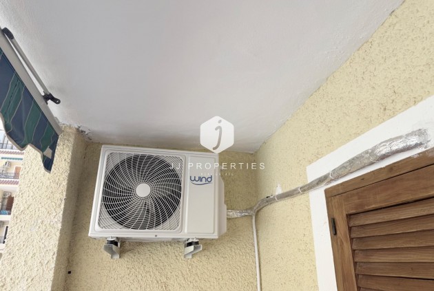 Z drugiej ręki - Mieszkanie w bloku -
Torrevieja - La Mata Pueblo