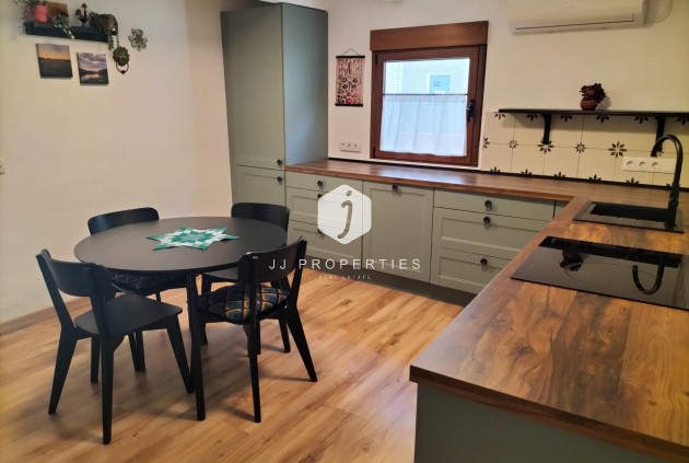 D'occasion - Chalet -
Formentera del Segura - Centro