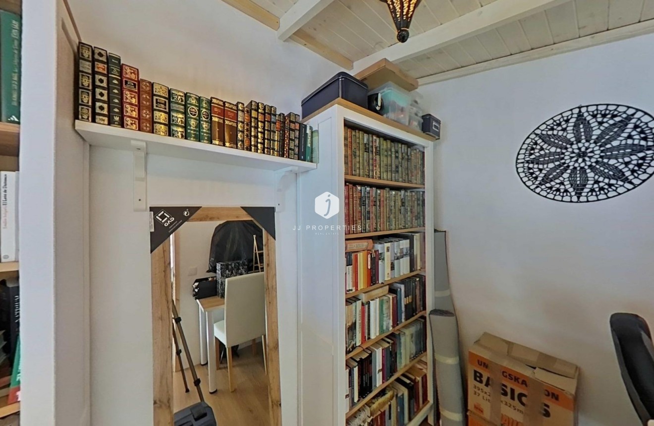 D'occasion - Chalet -
Formentera del Segura - Centro