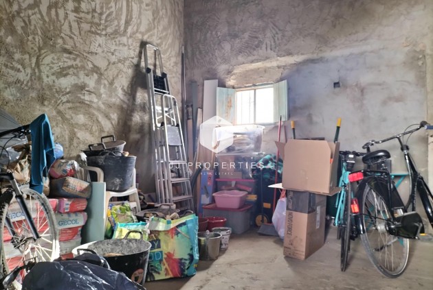 D'occasion - Chalet -
Formentera del Segura - Centro