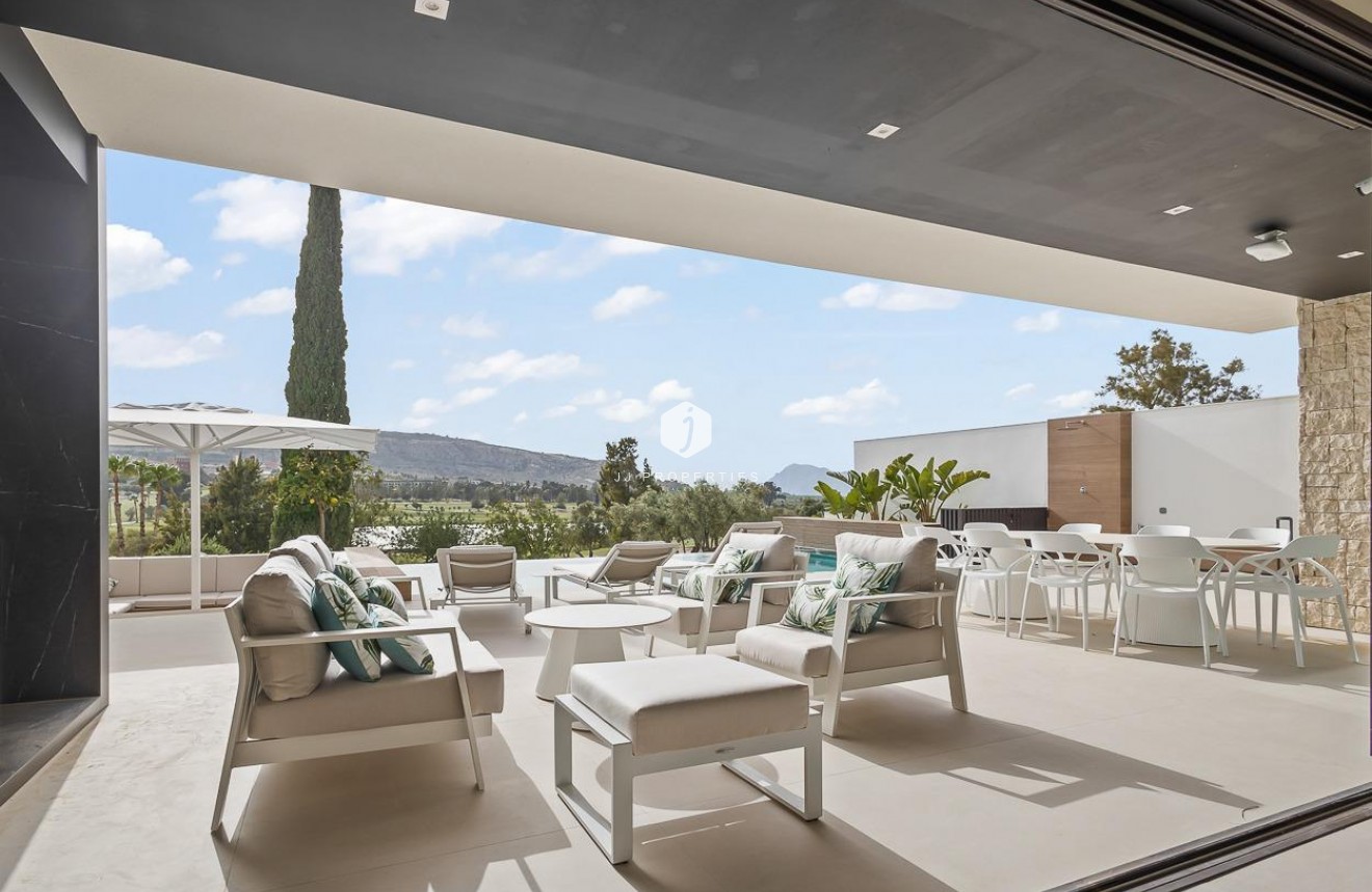 Resale - Villa -
Algorfa - Comunidad Valenciana