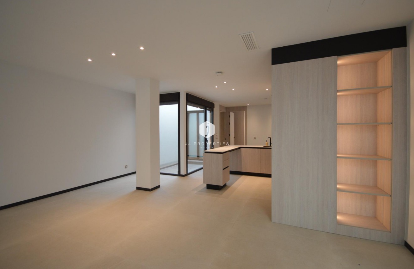 Resale - Villa -
Algorfa - Comunidad Valenciana