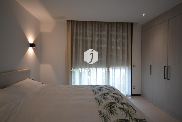 Tweedehands - Villa -
Algorfa - Comunidad Valenciana