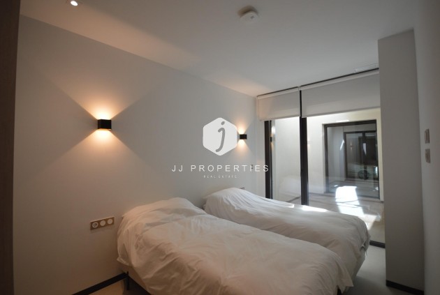 Tweedehands - Villa -
Algorfa - Comunidad Valenciana