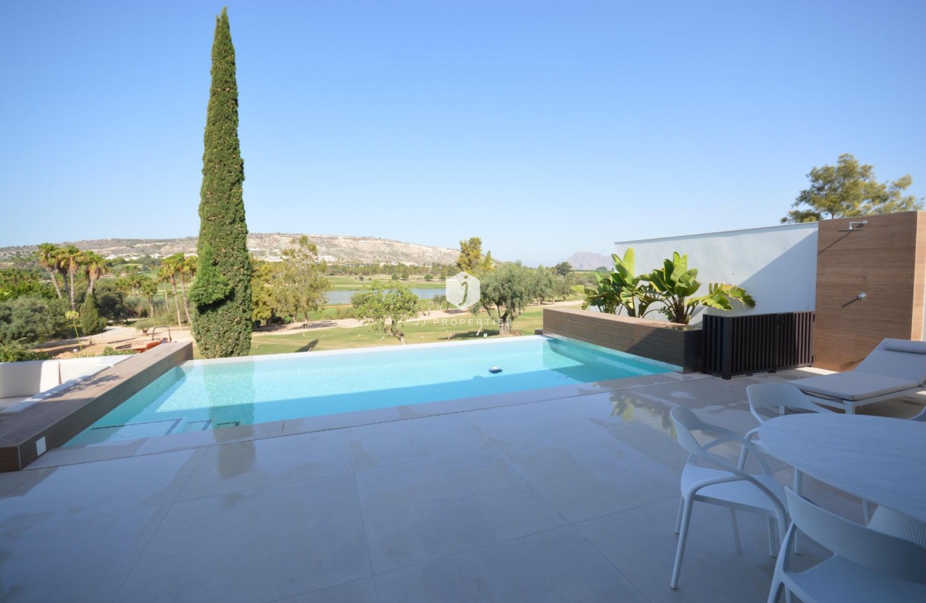 Resale - Villa -
Algorfa - Comunidad Valenciana