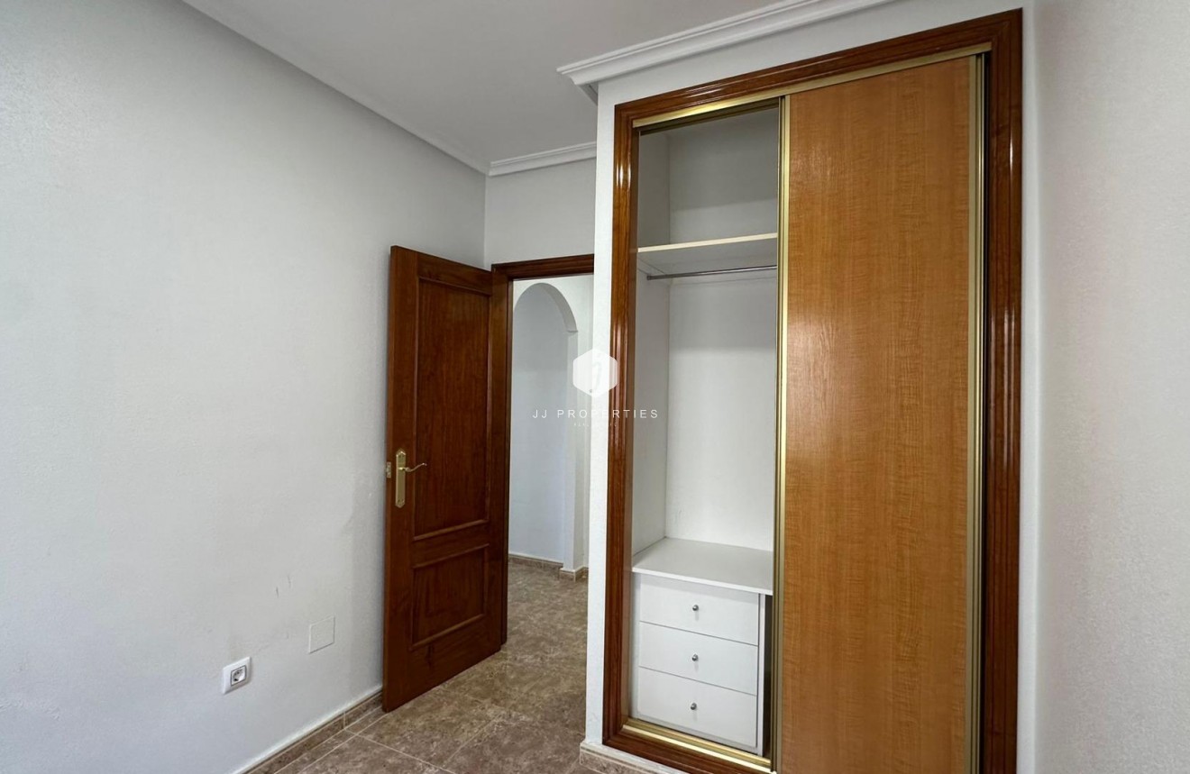 D'occasion - Appartement -
Orihuela Costa - Campoamor