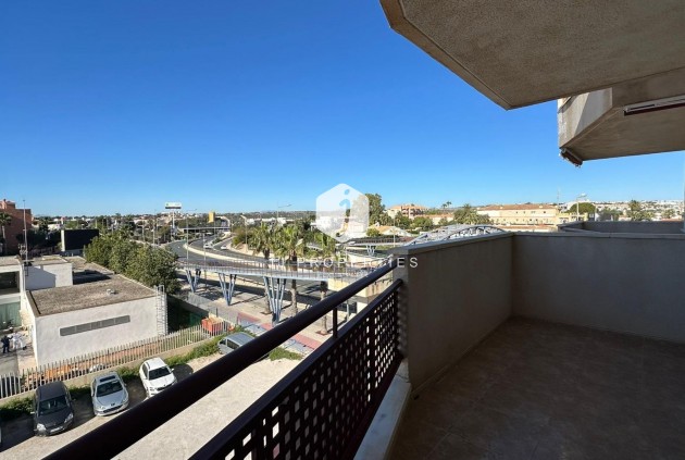 D'occasion - Appartement -
Orihuela Costa - Campoamor