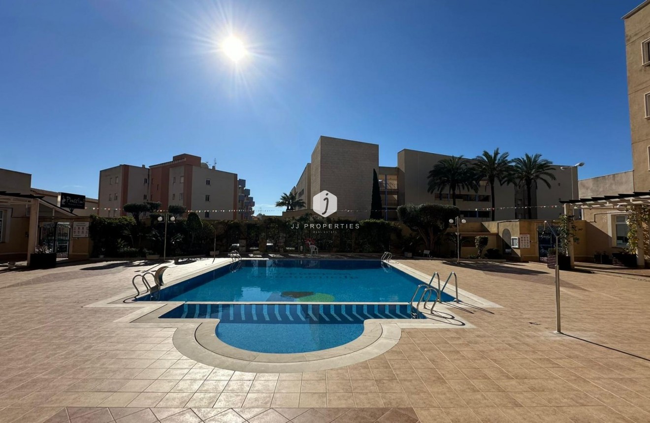 D'occasion - Appartement -
Orihuela Costa - Campoamor