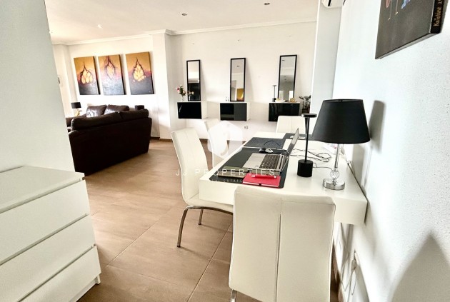 Resale - Apartment / flat -
Campoamor - Costa Blanca