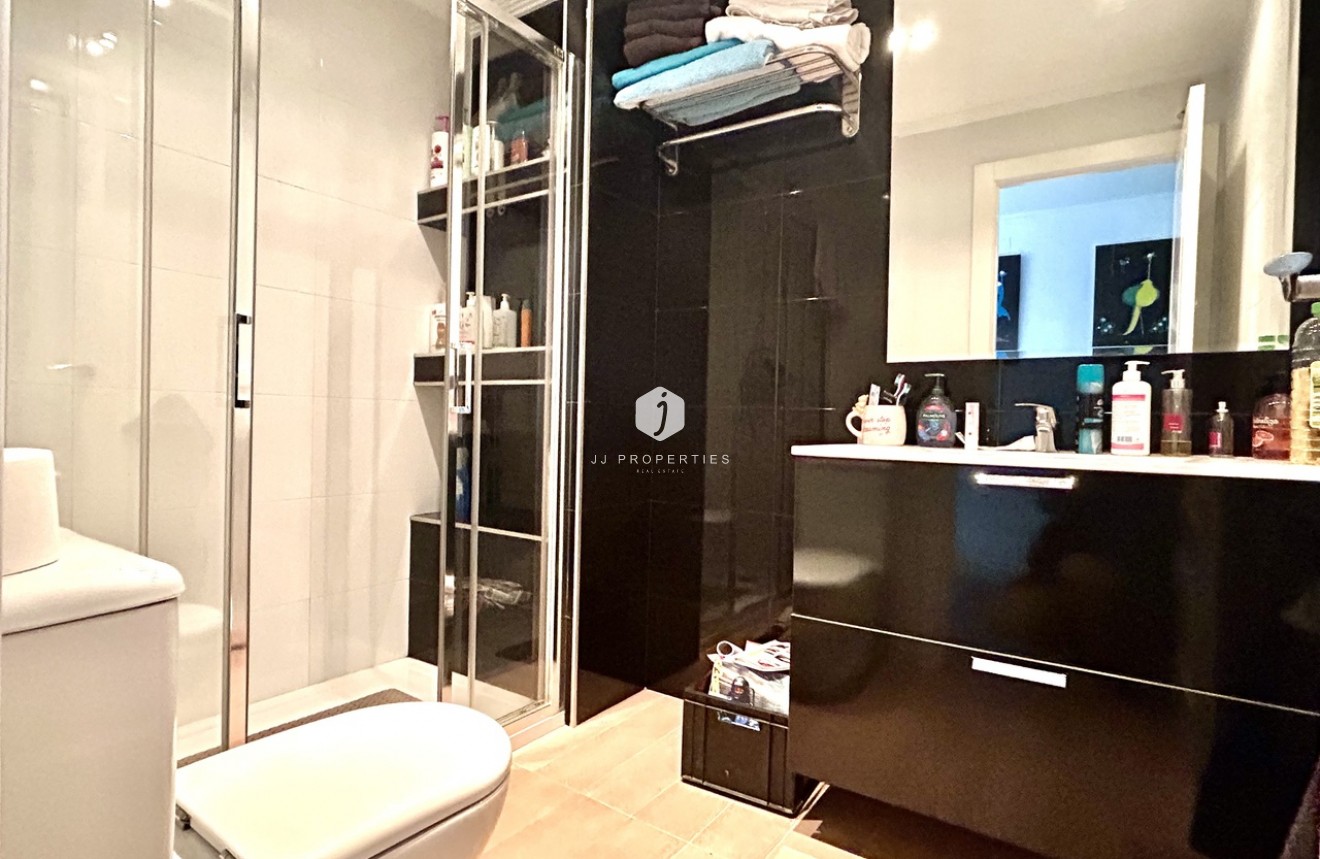 Resale - Apartment / flat -
Campoamor - Costa Blanca