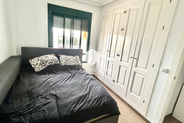 Resale - Apartment / flat -
Campoamor - Costa Blanca