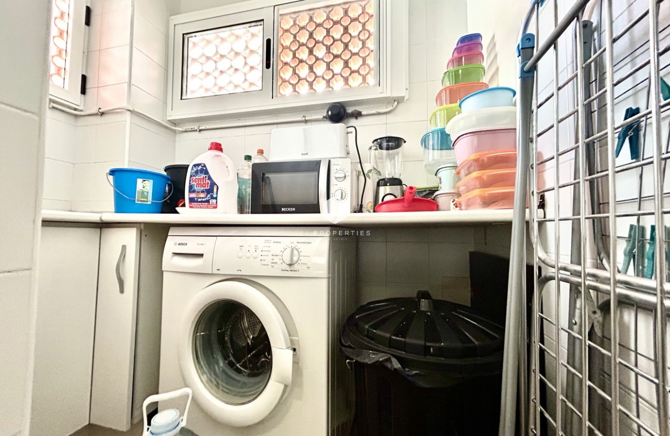 Resale - Apartment / flat -
Campoamor - Costa Blanca