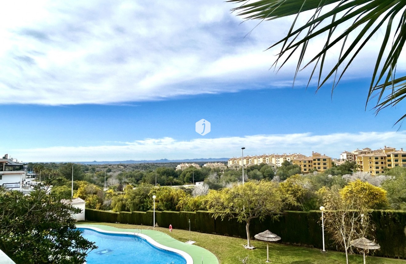 Resale - Apartment / flat -
Campoamor - Costa Blanca