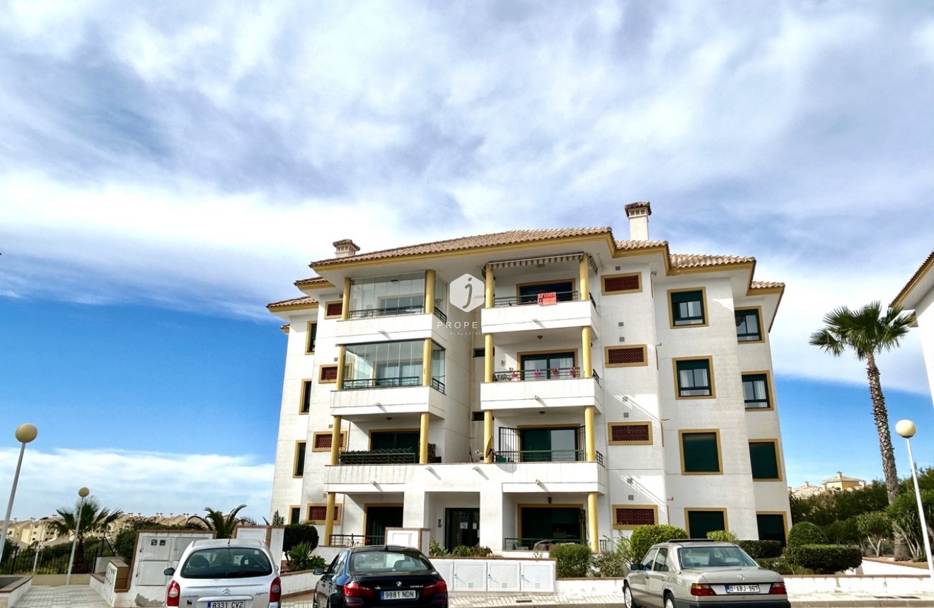 Resale - Apartment / flat -
Campoamor - Costa Blanca