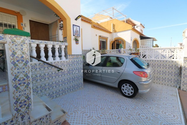 Segunda mano - Bungalow -
Torrevieja - El Limonar