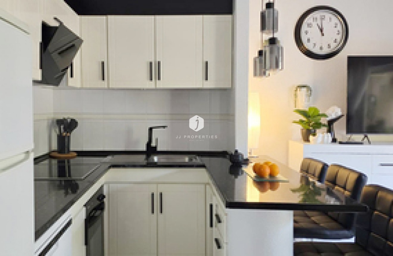 D'occasion - Appartement -
Torrevieja - Costa Blanca