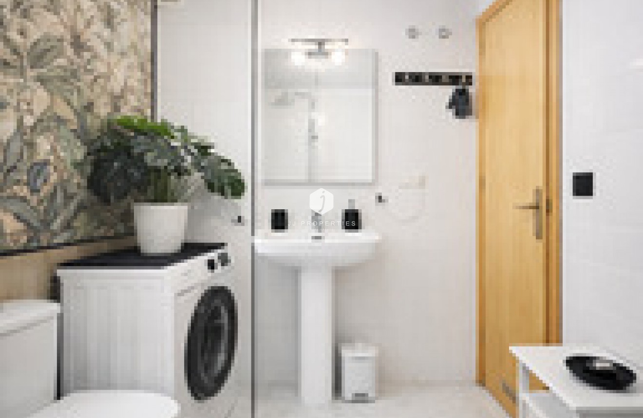 D'occasion - Appartement -
Torrevieja - Costa Blanca