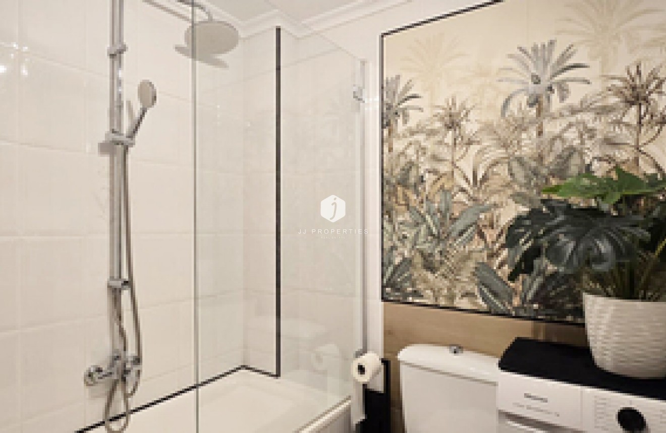 D'occasion - Appartement -
Torrevieja - Costa Blanca