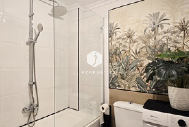 D'occasion - Appartement -
Torrevieja - Costa Blanca