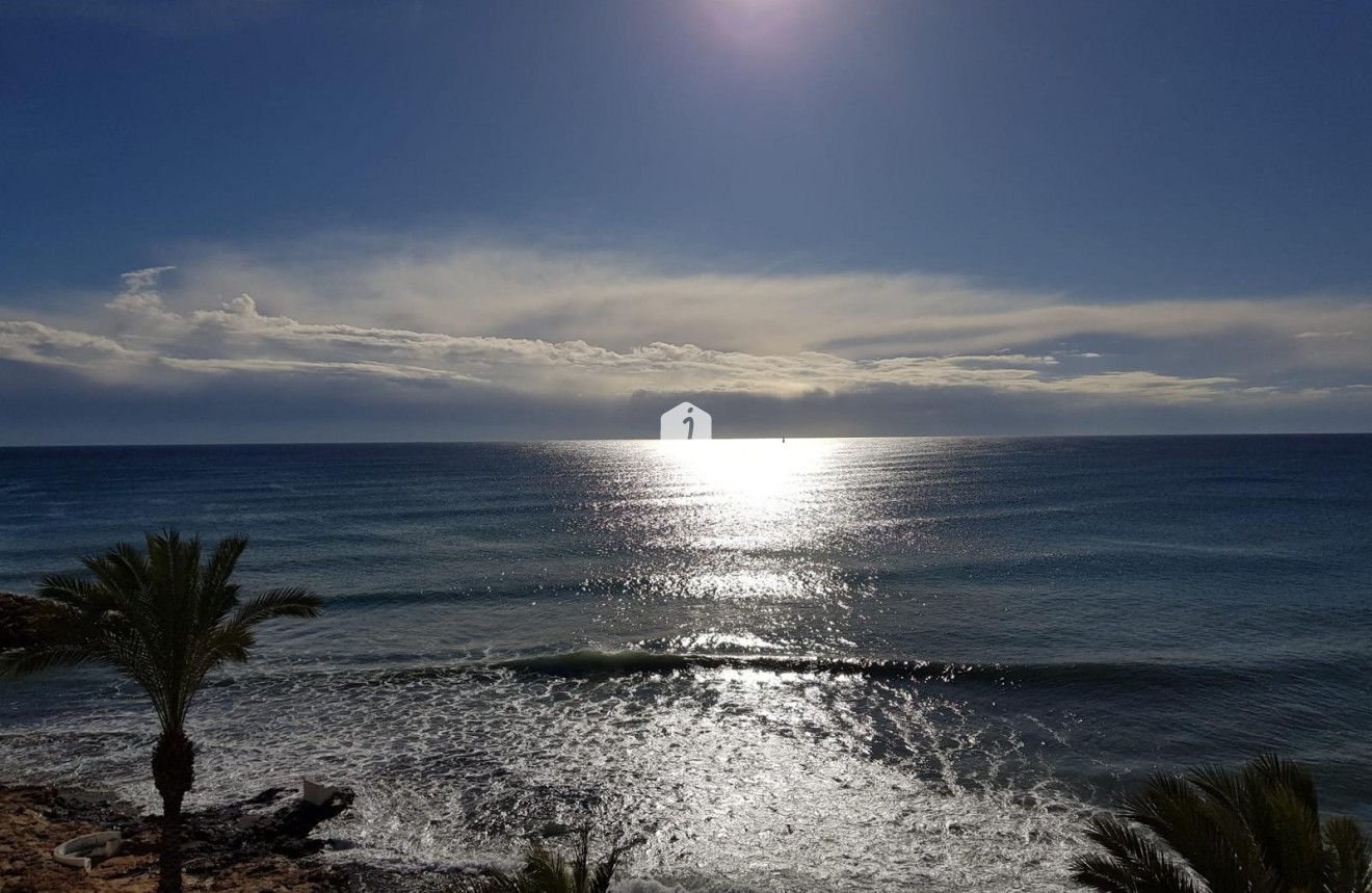 Segunda mano - Apartamento / piso -
Torrevieja - Las Piscinas Naturales