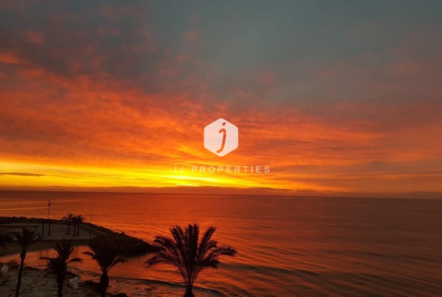 Segunda mano - Apartamento / piso -
Torrevieja - Las Piscinas Naturales