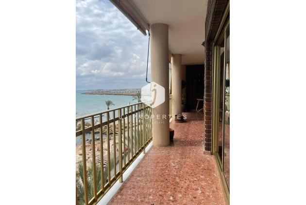 Segunda mano - Apartamento / piso -
Torrevieja - Las Piscinas Naturales