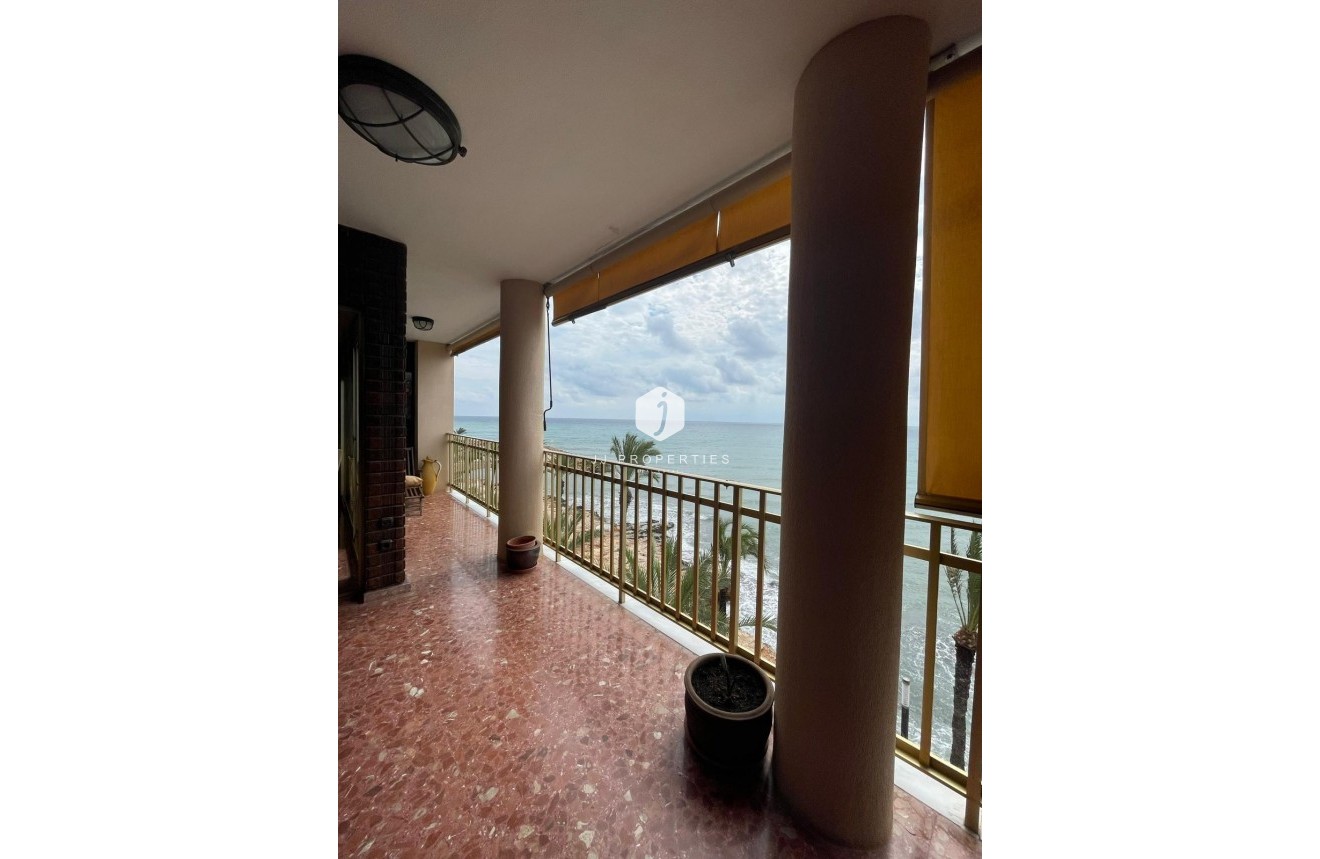 Segunda mano - Apartamento / piso -
Torrevieja - Las Piscinas Naturales