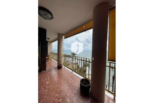 Segunda mano - Apartamento / piso -
Torrevieja - Las Piscinas Naturales